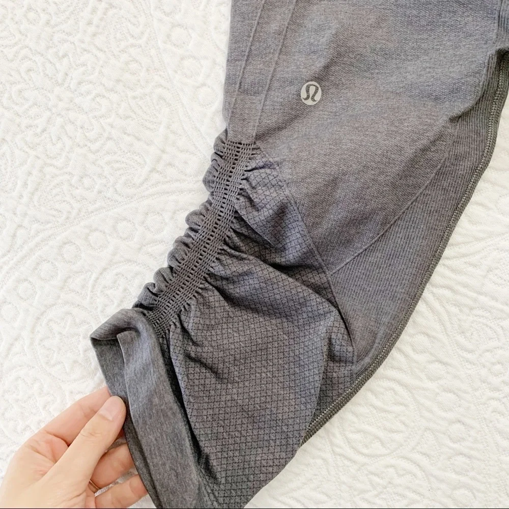 Lululemon In The Flow Crop II Leggings,‎ Grey